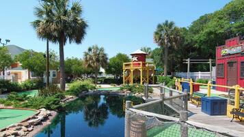 Innenpool, Außenpool