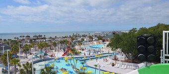 Ocean Lakes-Bright & Airy-Free Golf Cart