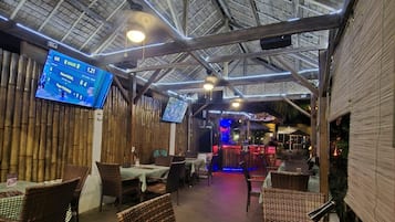 Breakfast, lunch, dinner served; Asian cuisine, pool views