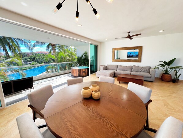 Unclassified image, 1 of 61, button - High-End Waterfront Condo Secrets Waters (Puerto Aventuras)