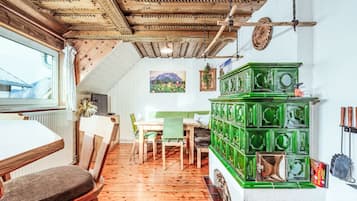 Fernseher, Kamin