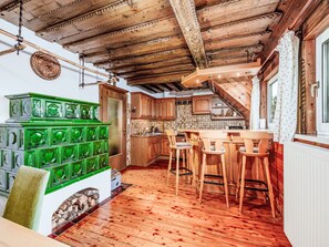 雪櫃、微波爐、焗爐、廚房用具/餐具/器皿