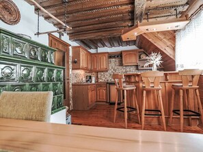 Fridge, microwave, oven, cookware/dishes/utensils