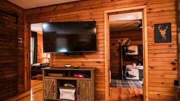 3 chambres, lit parapluie, Wi-Fi, draps fournis