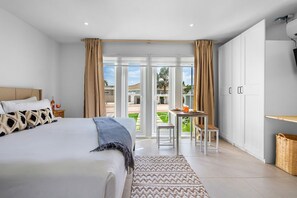 5 chambres, fer et planche à repasser, Wi-Fi