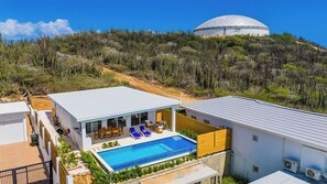Exterior - Spectacular View  Private Pool  King Beds  Ensuite (Noord)