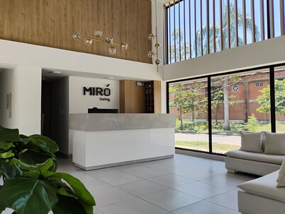 Charming 1-bedroom apartment in wonderful Cali with WiFi, fitness room