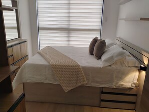 1 bedroom, WiFi, bed sheets