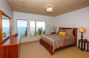 3 多间卧室、WiFi、床单