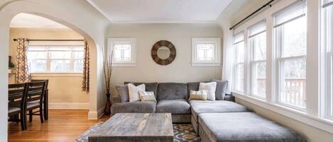 Smart TV, DVD player