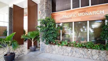 Entrée de l’hébergement