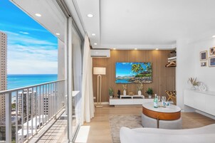 Studio, 1 King Bed, Partial Ocean View (0158) | Balcony view
