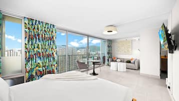 Studio, 1 King Bed, Ocean View (0180)
