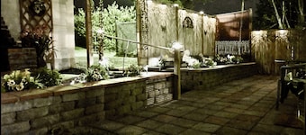 3bd & 2bath cottage-sleeps 6       Secure bike storage available upon request!