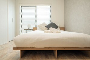 Superior Villa | 3 bedrooms, desk, laptop workspace, blackout curtains - REPOS tsuruhashi (Osaka)