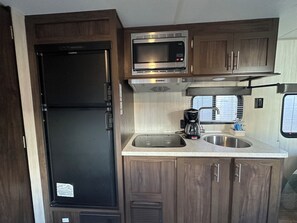 Paper towels - Cozy RV in Tampa, Hyde Park area with WiFi, AC.  Close to UT, downtown.   (Tampa)