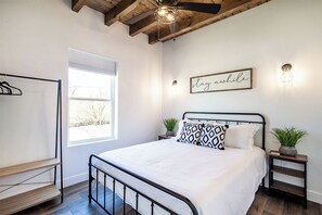 2 camere, ferro/asse da stiro, Wi-Fi, lenzuola