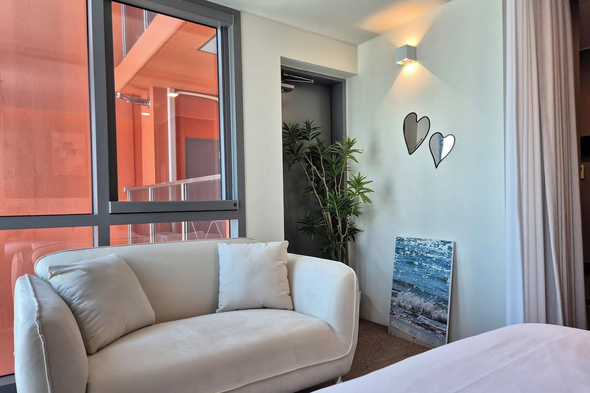 City Double Room, Balcony, City View | Blackout drapes, soundproofing, iron/ironing board, free WiFi