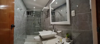 La Terraza Inn