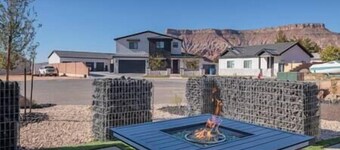 Zion Modern Lux Casita