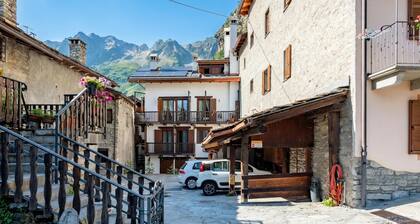 Beautiful Flat In Courmayeur, Courmayeur, Italy