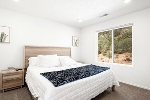 4 Schlafzimmer, Bügeleisen/Bügelbrett, Reisekinderbett, kostenloses WLAN