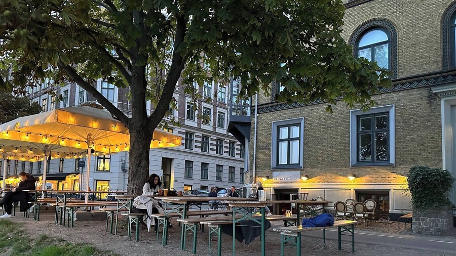 Central Penthouse With Private Rooftop Terrace