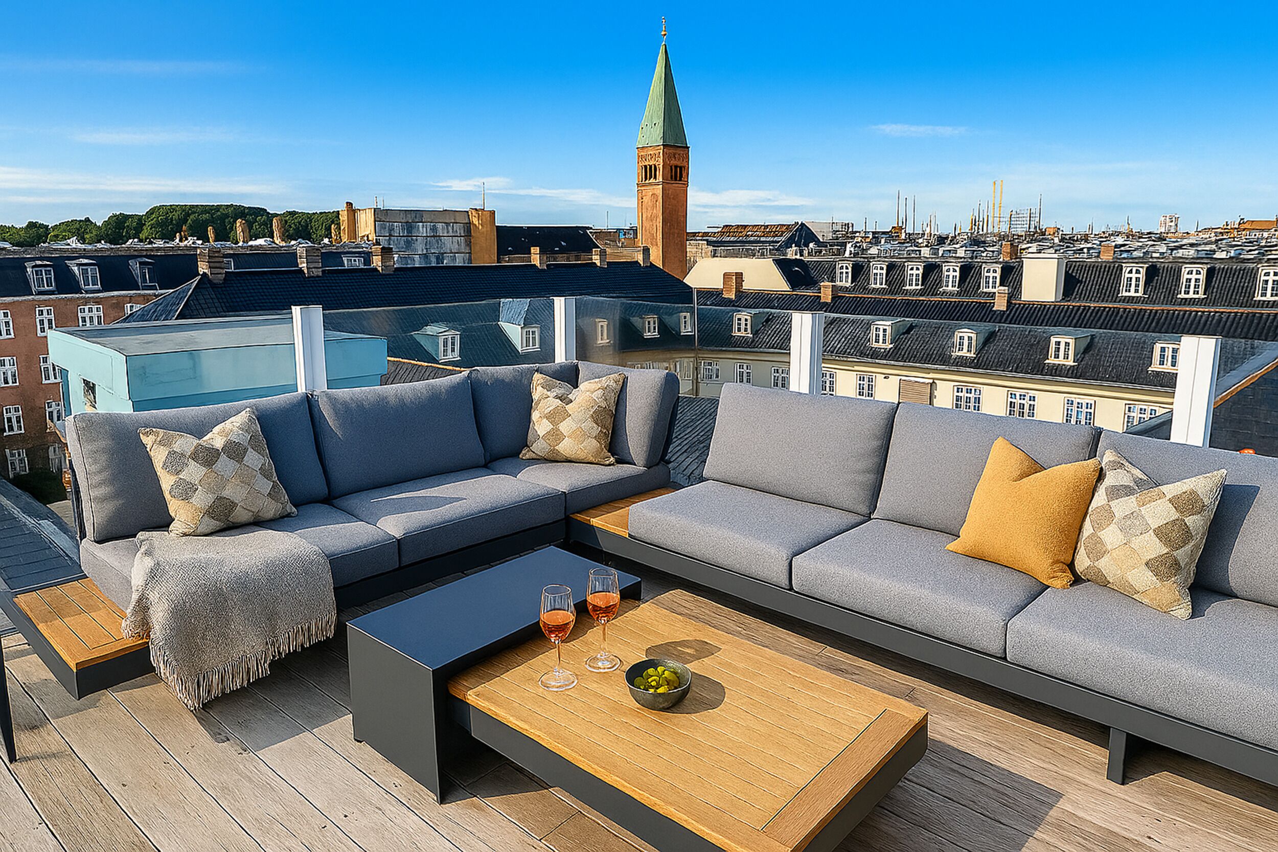 Apartment, 3 Bedrooms, Terrace, City View | Living room