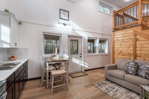 Pine Cone Cottage - Pine Cone Cottage