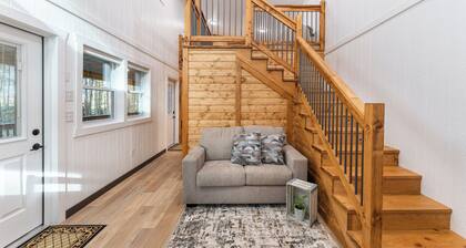 Pine Cone Cottage Sleeps 6
