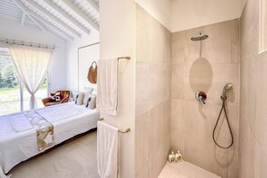 2 室のベッドルーム、アイロン / アイロン台、WiFi、ベッドシーツ