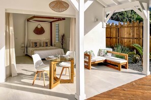 3 chambres, fer et planche à repasser, Wi-Fi, draps fournis