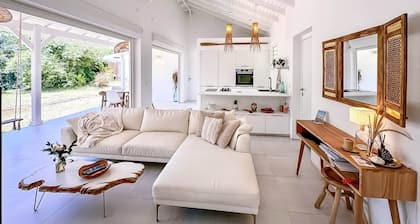 The White Palm - Tropical Villa