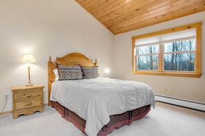 4 chambres, bureau, Wi-Fi gratuit, draps fournis