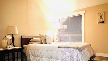 2 habitaciones, tabla de planchar con plancha, wifi y ropa de cama