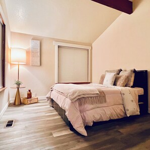 2 bedrooms, iron/ironing board, WiFi, bed sheets