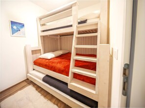 2 bedrooms, free WiFi