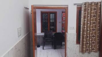 In-room safe, iron/ironing board, free WiFi