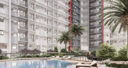 2 BR Fully Furnished Condo in Parañaque with Pool and Parking - Bloom Unit 1135
