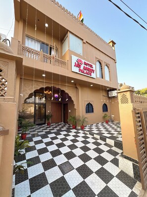 Façade de l’hébergement