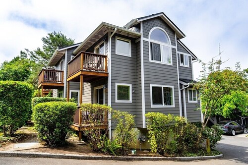 Tolovana 3 - 700ft to Beach - Family Fun - Dogs Ok!