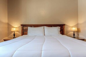 3 bedrooms, iron/ironing board, travel crib, WiFi
