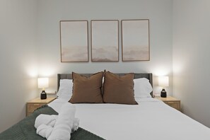 3 habitaciones, escritorio, wifi gratis y ropa de cama 