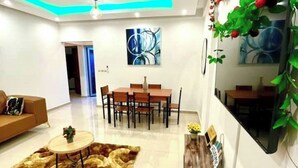Interior - African Home Savane  (Douala)