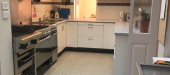 Cabin 7 - 1 bedroom with 2 d/bunks & ensuite. Located close to kitchen/dining