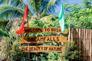 Front of property - BUSAI DREAM FALLS RESORT (Sevilla)