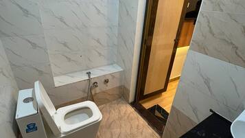 Double Room | Bathroom