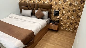 Double Room | Free WiFi
