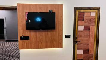 Deluxe Double Room | Free WiFi