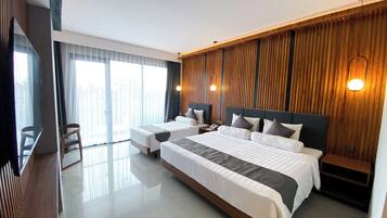 Habitación familiar | Escritorio, wifi gratis, ropa de cama